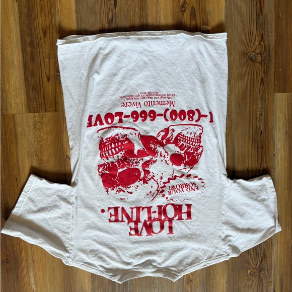 White T-Shirt with Red Graphic - Picture 1 of 2